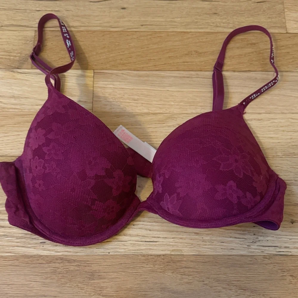 PINK Victoria's Secret Floral Lace Bra in Deep Burgundy - Picture 1 of 4